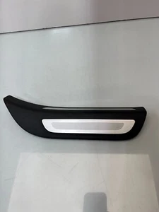 2009 - 2017 Audi Q5 3.2L Passenger Right Rear Door Step Sill Scuff Cover Plate - Picture 1 of 9