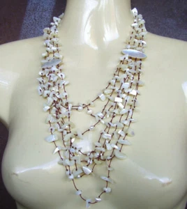 W216 / COLLIER MULTIRANGS TOUT EN NACRE - Picture 1 of 4