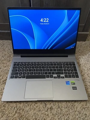 Portátil para juegos HP Omen 16-AE0075CL 16,1" Intel Core i7-14700HX 1 TB RTX 4070 Foto 1 de 4