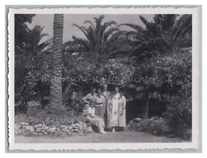 Capri / Italien 1937 - Besucher im Palmengarten - Altes Foto 1930er - Bild 1 von 2