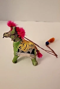 Vintage Hand Woven Fabric Embroidered Horse From India Approx. 4" - Picture 1 of 10