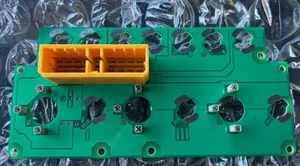 OEM PC Board 2587517C1 International / Navistar Electrical Cluster - Picture 1 of 4