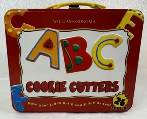 Williams Sonoma ABC Ausstechformen Set mit Retro Rot Metall Brotdose Menge 26 - Bild 1 von 11