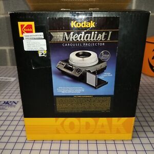 Kodak Medalist 1 Carousel Projector with box and 80 position tray