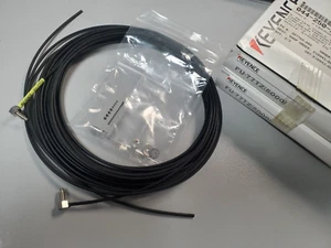 Keyence FU-77TZ (5000) 5M cable, Fiberoptic Thrubeam Sensor (M843) - Picture 1 of 1