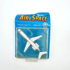 Ertl Air & Space McDonnell Douglas DC-9 diecast model Continental jet airplane C - Picture 1 of 6