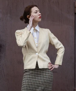 Vintage silk jacket women. Ivory, beige jacket. Light Academia - Picture 1 of 10