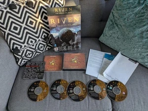 RIVEN THE SEQUEL TO MYST 5 CD ROM y manual big box juego pc 1997 windows 95 mac - Imagen 1 de 9