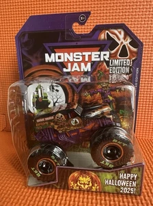 NEW Monster Jam 2025 HALLOWEEN GRAVE DIGGER LIMITED EDITION 1 Of 5,000 1/64 Flag - Picture 1 of 7