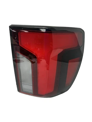 Luz trasera exterior derecha pasajero Honda Passport 2026 LED completa OEM Foto 1 de 4