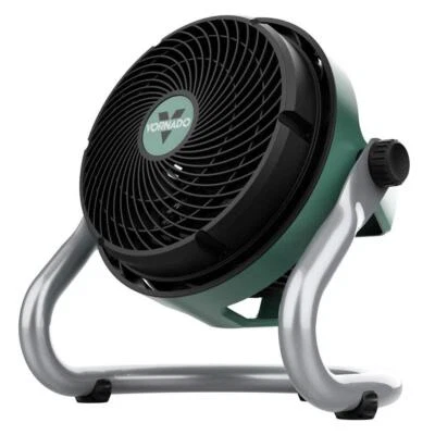 Vornado Floor Fans 9" Standalone 3 Fan Speeds Plug-In Indoor Fan Control Green - Image 1 of 4
