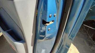 Pestillo de puerta delantera derecha para pasajero Ford Windstar 1999-2003 con varillas/cables OEM Foto 1 de 4