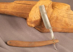 J.A. HENCKELS TWINWERK 5/8 SQ.POINT 118 STRAIGHT RAZOR REF:8057E - Picture 1 of 1