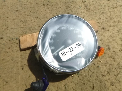 N.O.S. HARLEY DAVIDSON XL1200 SPORTSTER KILOMETER SPEEDOMETER 67286-95A  JAP/CAN - Image 1 of 4