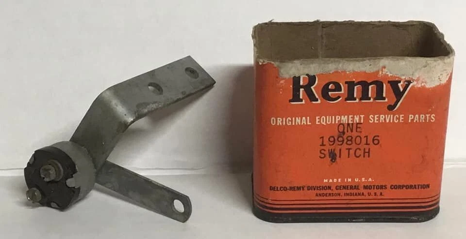 Nuevo de Lote Antiguo 1952 1953 Cadillac con transmisión sincronizada interruptor de luz de respaldo Foto 1 de 3