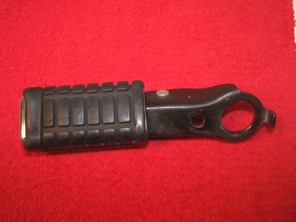 HONDA CB1000C REAR LEFT FOOT REST STEP PEG 50705-MG1-000 CB 1000 C lm - Image 1 of 1