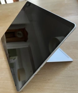 Microsoft Surface Pro 9 13 Zoll, 128 GB SSD, Intel Core i5 - Bild 1 von 8