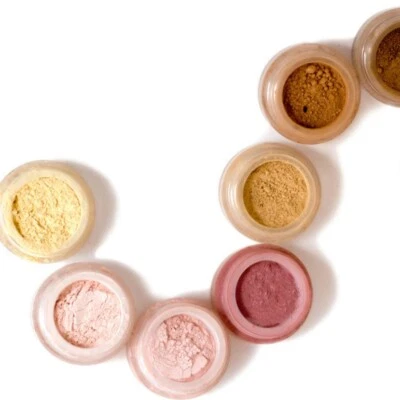 Pick 4 Makeup Sampler | Sensitive Skin-Friendly Foundation, Powder & Concealer - Image 1 of 4