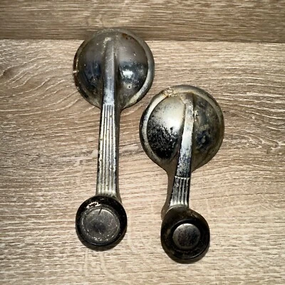 2 MANIJAS DE MANIVELA DE VENTANA GM VINTAGE CHEVROLET OLDSMOBILE PONTIAC BUICK 4151869 Foto 1 de 4