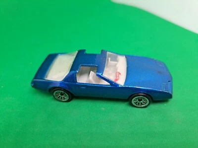 Pontiac Firebird 1982 Hot Wheels años 80 azul con techo en T fundido a presión 1:64 Foto 1 de 4