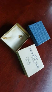 AVON VINTAGE 1979 STARSHINE STICKPIN GOLDTONE W/ FAUX SAPPHIRE ~NIB! - Picture 1 of 3