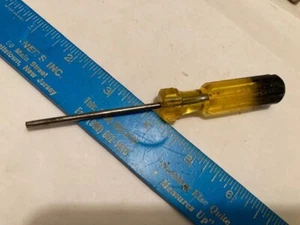 VINTAGE BRIDGEPORT USA #300 PHILIPS LIC .7 - 4 POINT SCREWDRIVER - FREE SHIP - Picture 1 of 9
