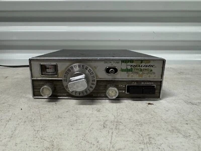 Realistic TRC-24C All Chanel All Crystal Citizens Band Type NO.21-145 Reciever - Image 1 of 4