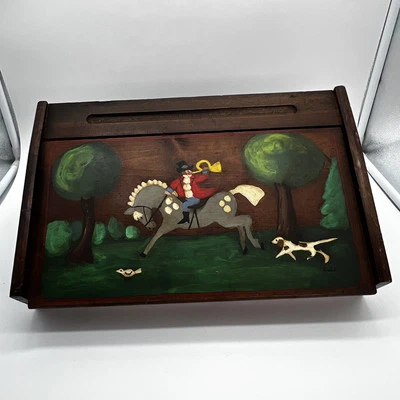 Escritorio de viaje de madera inclinado pintado a mano firmado arte popular vintage Foto 1 de 4