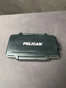 Pelican 0945 Compact Flash Memory Card Case (Black) (Cards Not Included) - Picture 1 of 3