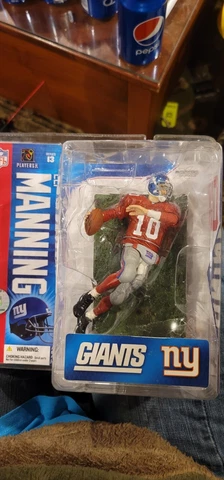 McFarlane Sportspicks NFL 13 ELI MANNING variant red action figure-NY Giants-NIB Cover