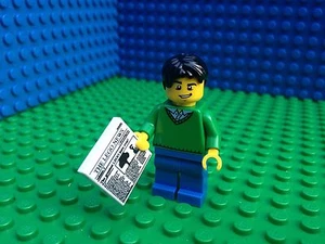 Lego City Town TRAIN COMMUTER Passenger Newspaper Paper Minifigure Minifig 60050 - Picture 1 of 1