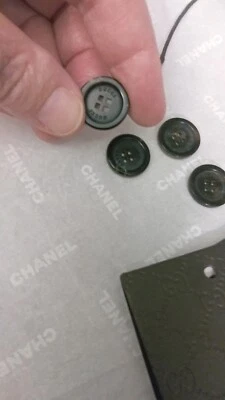 Gucci Vintage 15 mm Single Button brown resin stamped  - Image 1 of 4