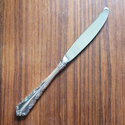 Cuchillo de cena Wallace Shenandoah 8 15/16" de plata de ley sin monograma Foto 1 de 4