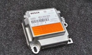 AUDI A8 4E Airbag Sensor 4E0 959 655 / SW: 4E0 910 655 - Picture 1 of 5