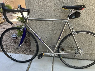  Bicicleta Foto 1 de 4