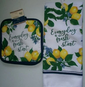 SET FULL UNCUT EVERYDAY IS A FRESH START Print Cotton Kitchen Towel & POTHOLDERS - Picture 1 of 1