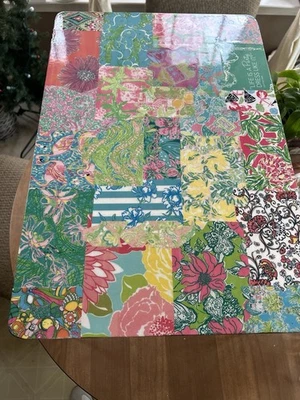 Rare COVETED LILLY PULITZER Quilted Lap Table Tray Good Used Condition - Image 1 of 4