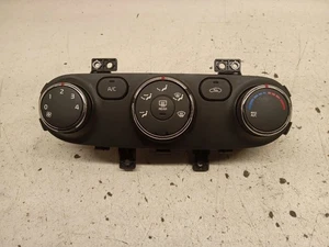 Temperature Control Hatchback FORTE Fits 14-16 1066550 - Foto 1 di 12