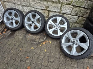 Original Audi A3 S3 8Y Kompletträder Winterreifen 225/40 R18 ET 46 (499) - Bild 1 von 2