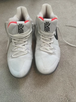 Kyrie  For the Fearless Basketball sneakers- Sz 8 - Image 1 of 4