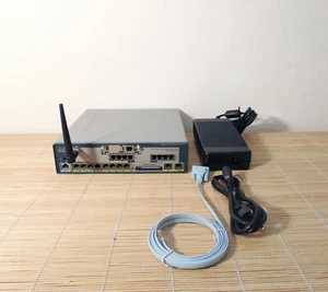 Cisco UC540W-FXO-K9 UC System with 4FXO 1VIC VoIP PBX Wireless Firewall Router - Bild 1 von 1