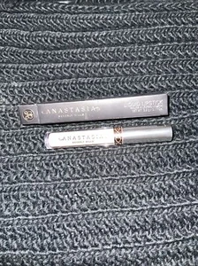 ANASTASIA LIQUID MATTE LIPSTICK color pure hollywood full size - Picture 1 of 2