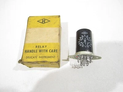 Vintage Hart MFG 4 PDT Relay 20,000 OHMS R320B3T-1C - Image 1 of 4