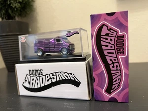New Hot Wheels RLC Exclusive ‘70s DODGE TRADESMAN VAN LE 1161 / 30000 - HGK78 - Picture 1 of 5