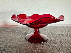 Red Pedestal Candy Dish, Beautiful! - Picture 1 of 5