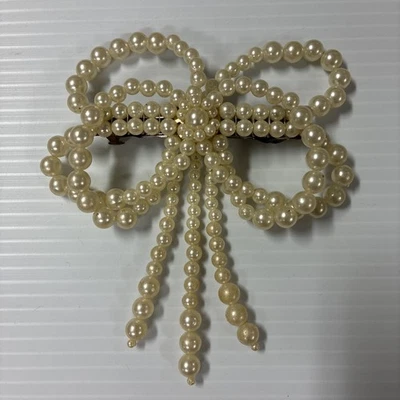 Faux Pearl Bow Beaded Hair Clip Barrette Dangle Large 90's - VTG - Image 1 of 4