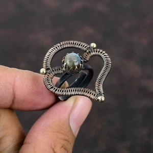 Anillo solitario redondo de labradorita natural sin piedra envuelto en alambre de cobre joyería - Imagen 1 de 7