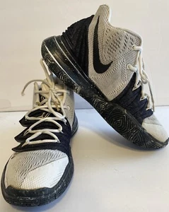 Nike Kyrie 5 biscotti e crema (senza scatola) - taglia pulita/8,5/ - Foto 1 di 13