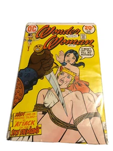 Cómic de coleccionista original de Wonder Woman #209 (1973) de DC buen estado - Imagen 1 de 1