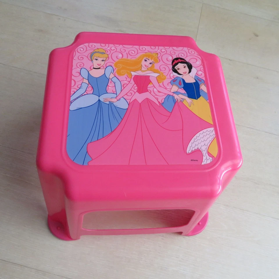 Vintage 90s Y2K Disney Princesses Pink Step Stool Snow White Cinderella Belle - Image 1 of 4